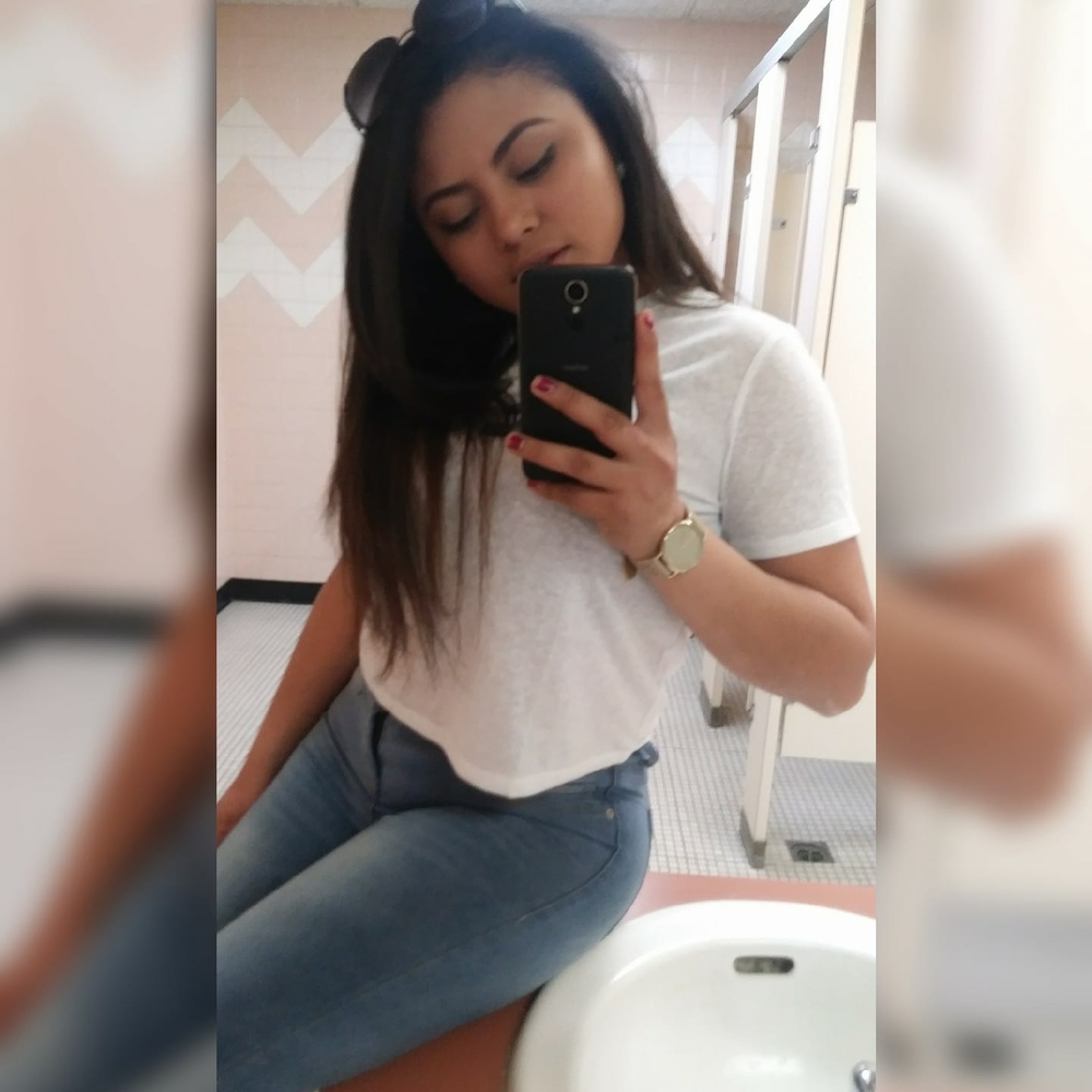 Meet your Posher, Dyanna